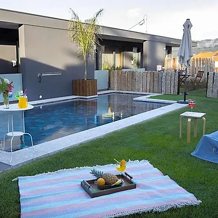 Hugs Village Heated Pool Tatil parkı 5*