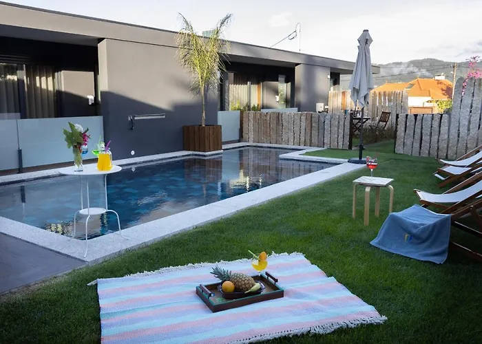 Abracos Dos Avos - Casas De Aldeia Tatil parkı 5*